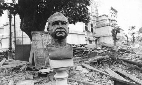 DEMOLIÇÃO DO PALÁCIO MONROE.
