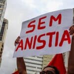 Governistas surfam no caos envolvendo a direita e calam defensores da anistia 